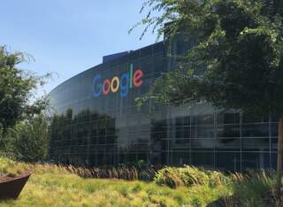 Google investește 15 miliarde de dolari în India pentru un centru de date dedicat inteligenței artificiale