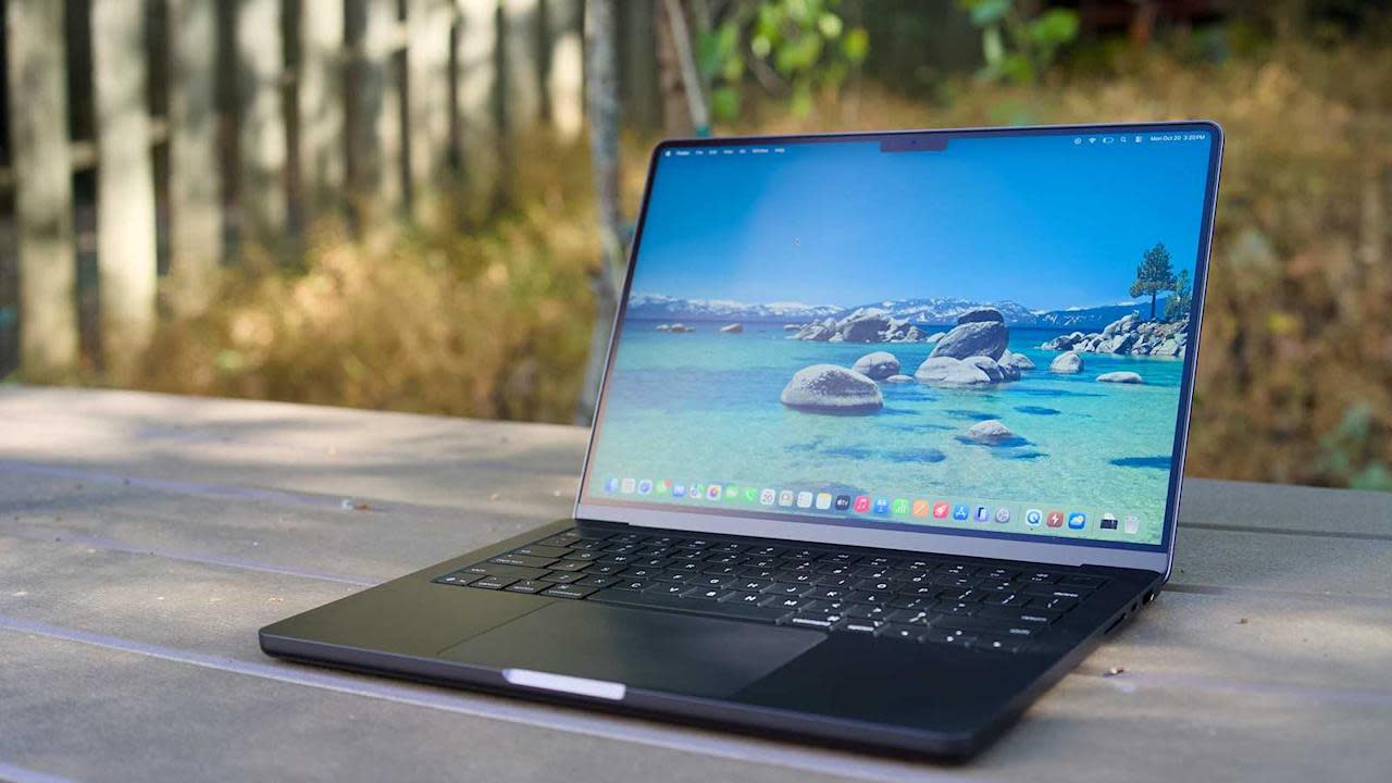 Laptop Mac entry-level în lucru, cu lansare posibilă în prima parte din 2026